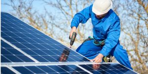 Installation Maintenance Panneaux Solaires Photovoltaïques à La Carneille